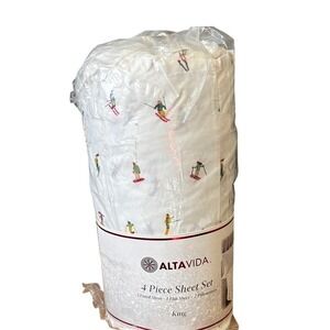 Altavida King 4 Piece Sheet Set Skiers Snowboarders Winter Vacation GIFT NEW